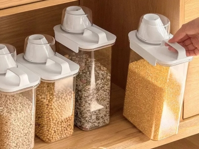 Acrylic cereal storage container