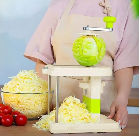 Manual cabbage cutter