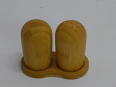 2 in 1 Bamboo salt shakers